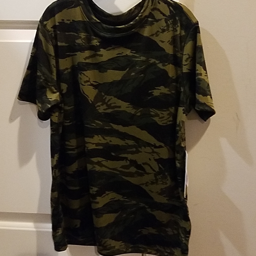 Light weight camo shirt
